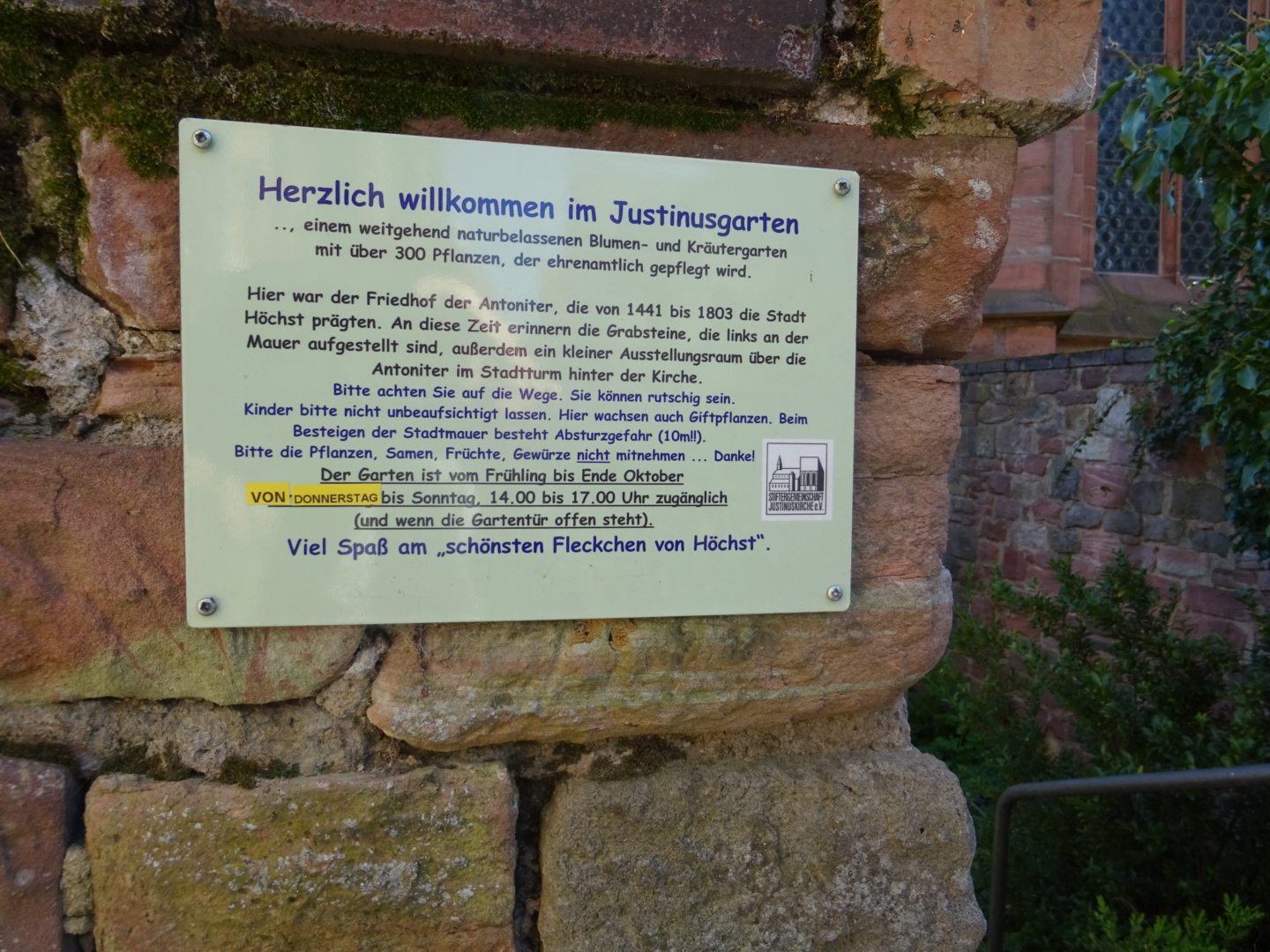 Herzlich Willkommen im Justinusgarten in Höchst/ Foto: Karola Neder