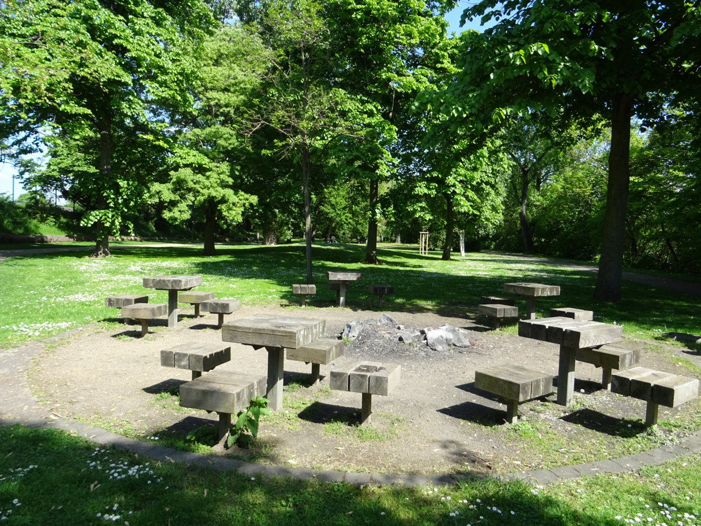 Grillplatz Mainvorland am Griesheimer Ufer/ Foto: Karola Neder