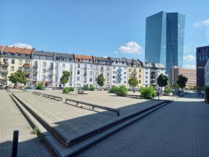 Flächenversiegelung: Paul-Arnsberg-Platz im Ostend, Bild: Karola Neder