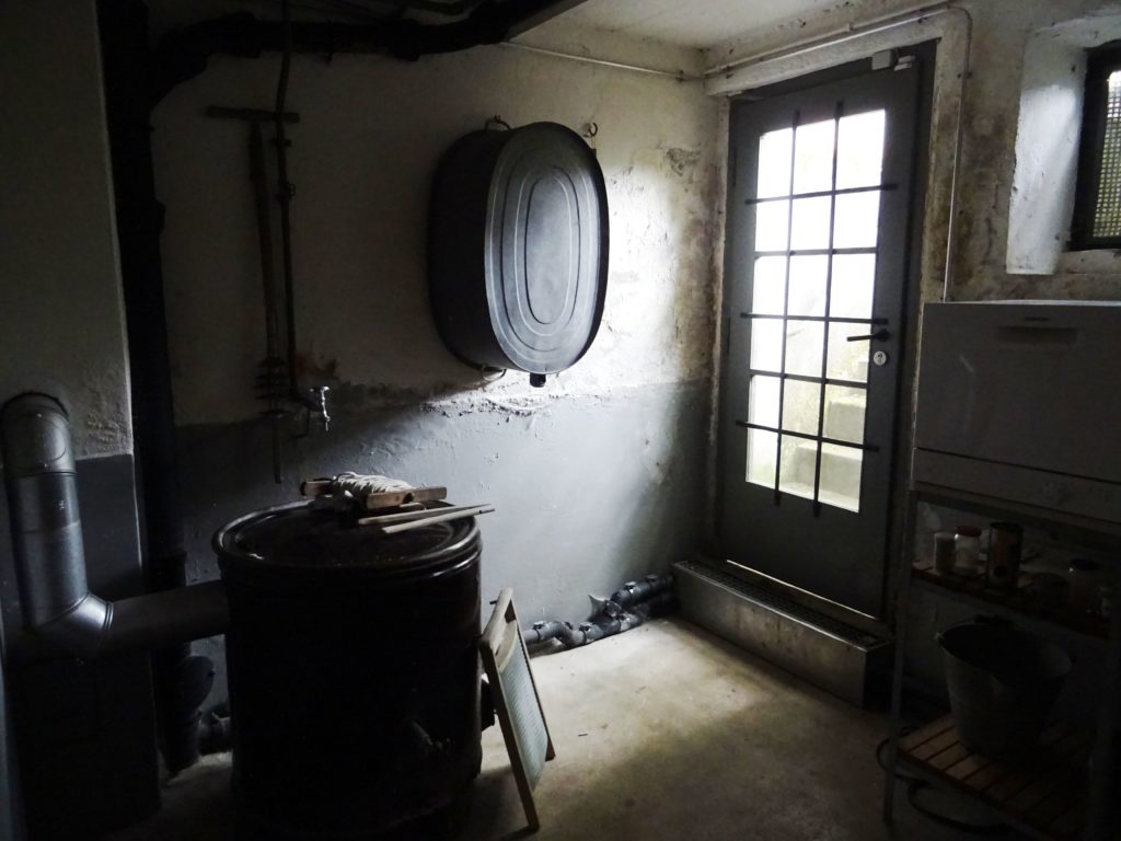ernst-may-haus: Waschküche im Keller