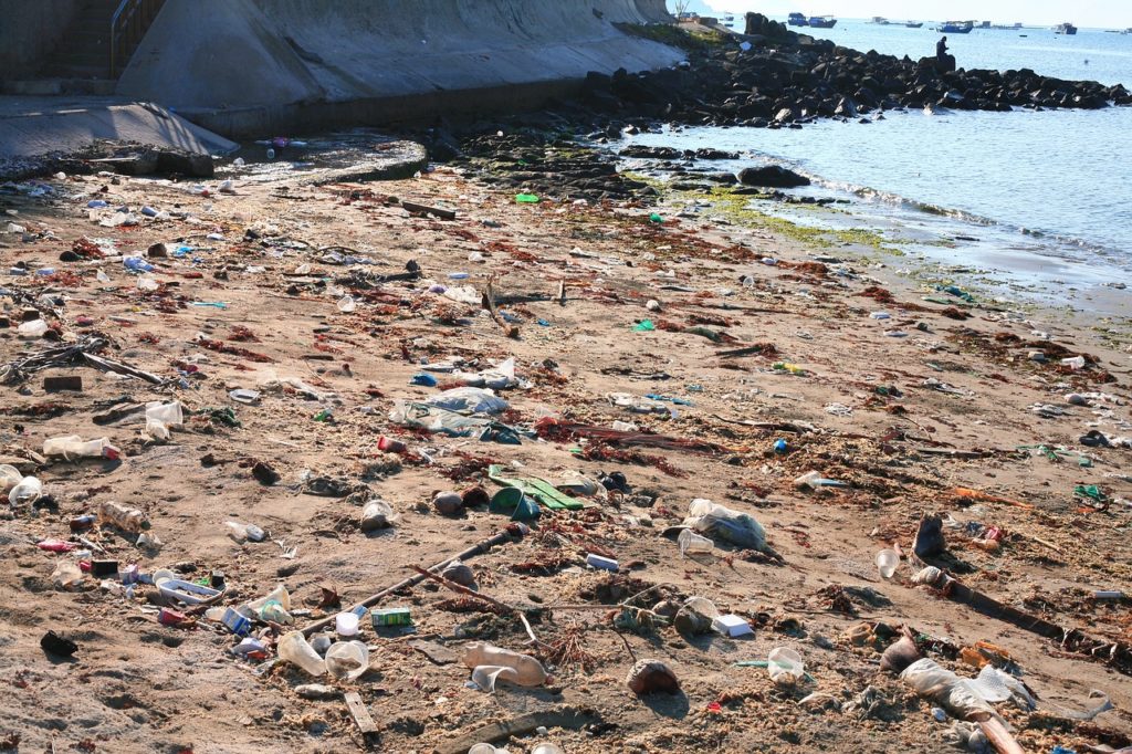 Plasikmüll am Strand