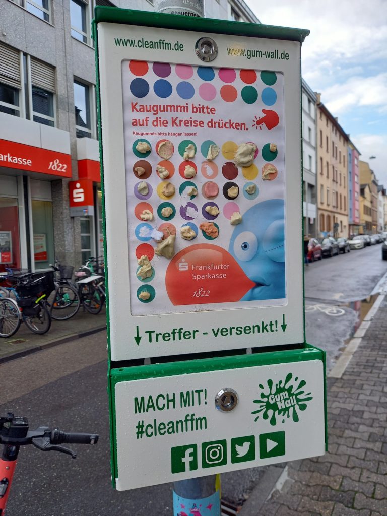 Gumwall von #cleanffm, Foto: Karola Neder