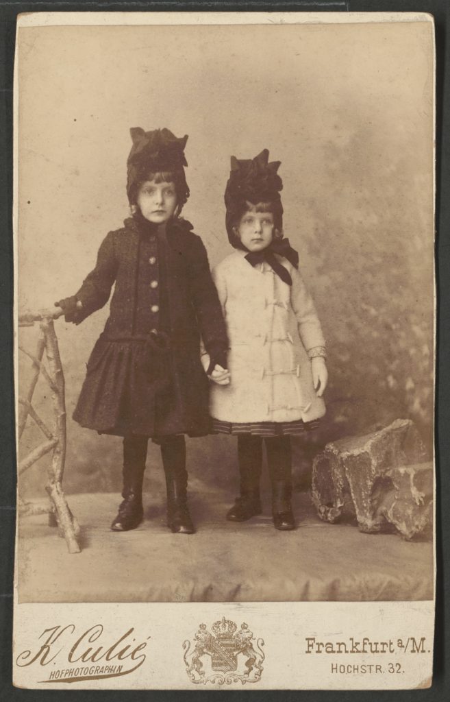 #Ph32581, Katharina Culié, Porträt von zwei Mädchen, um 1890
