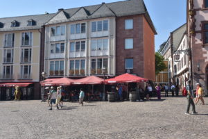 #Alten Limpurg #Altstadtmetzgerei #Frankfurter Würstchen #Römerberg #Römer #Limpurgergasse #Schirn
