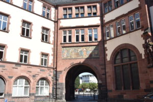 #Römer #Portal #Altstadt #Innenstadt #Rathaus #Innenhof