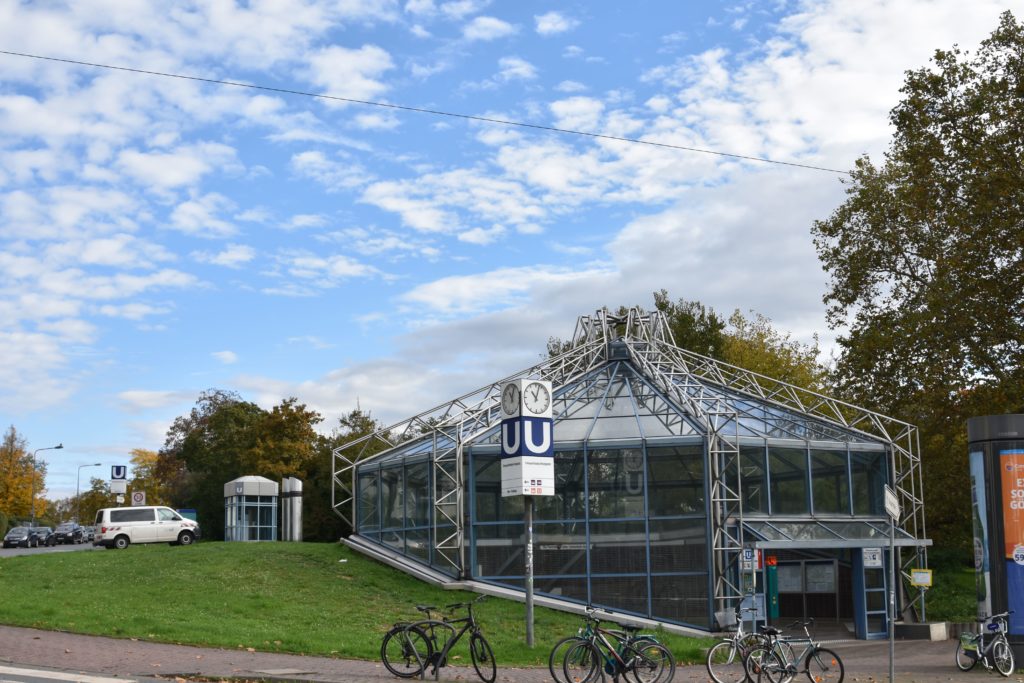Strassenbahn Linie12 Stadtrundfahrt Eisporthalle