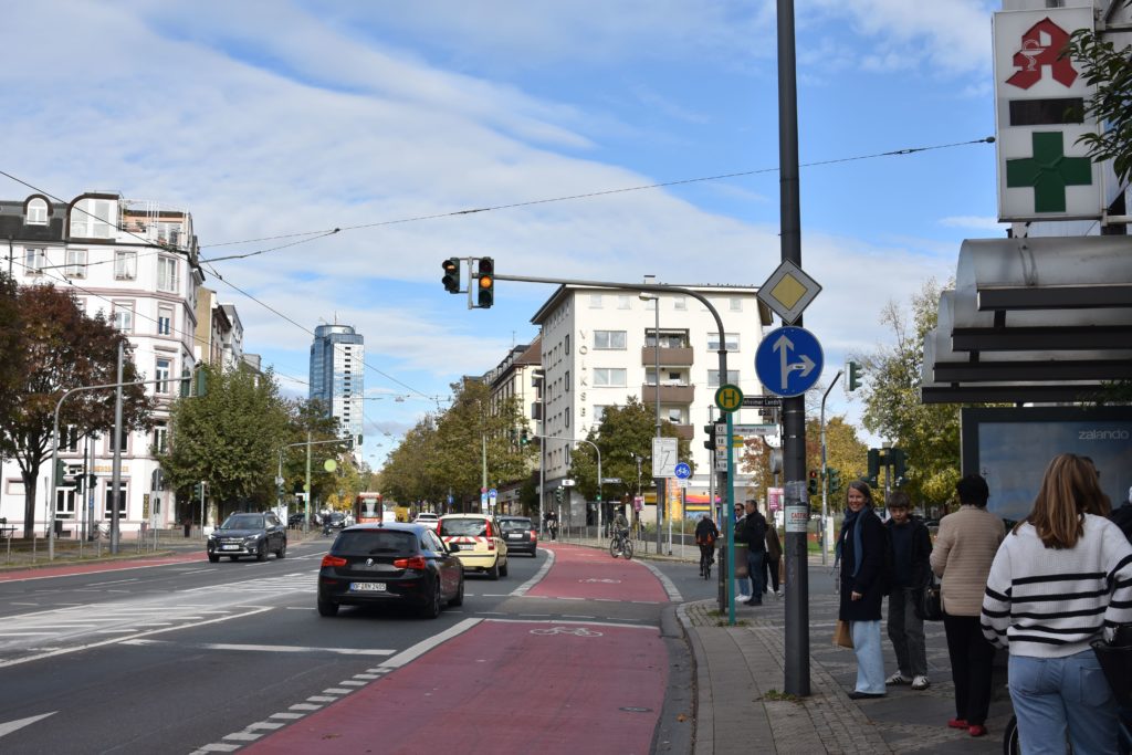 Strassenbahn Linie12 Stadtrundfahrt Friedbergerplatz