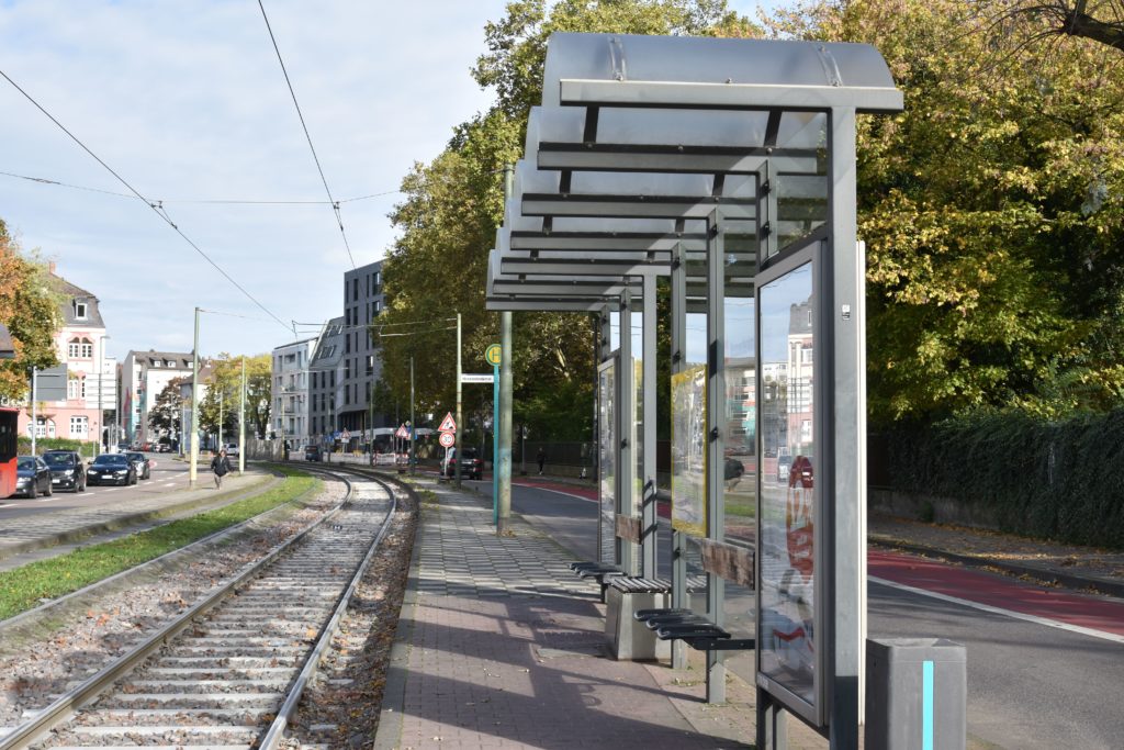 Strassenbahn Linie12 Stadtrundfahrt Hessendenkmal