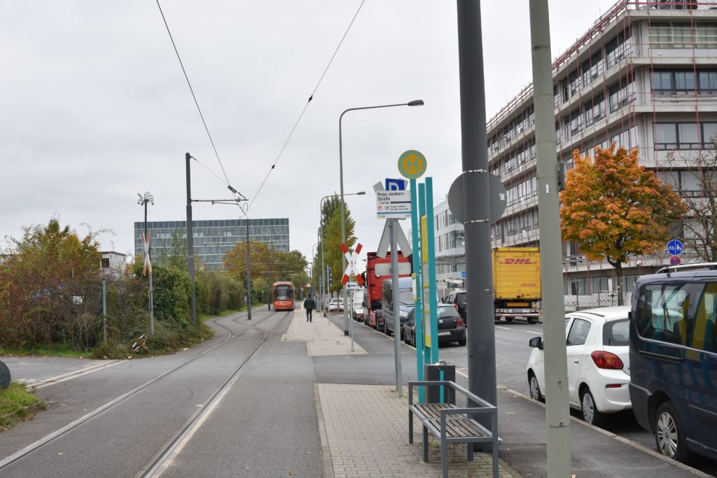 Strassenbahn Linie12 Stadtrundfahrt Hugo-Junkers-Str