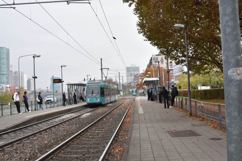 Strassenbahn Linie12 Stadtrundfahrt Universitätsklinikum
