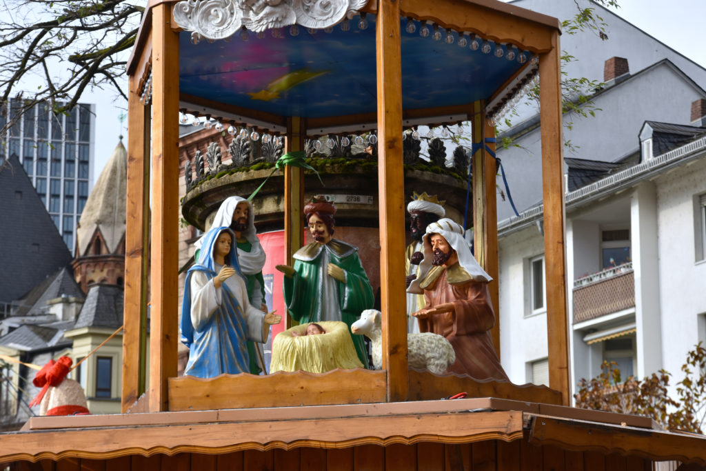 #FrankfurterWeihnachtsmarkt #Römerberg #Altstadt #Weihnachtspyramide #Erzgebirge #Mainufer
