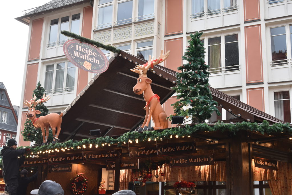 #FrankfurterWeihnachtsmarkt #Römerberg #Altstadt #HeißeWaffeln