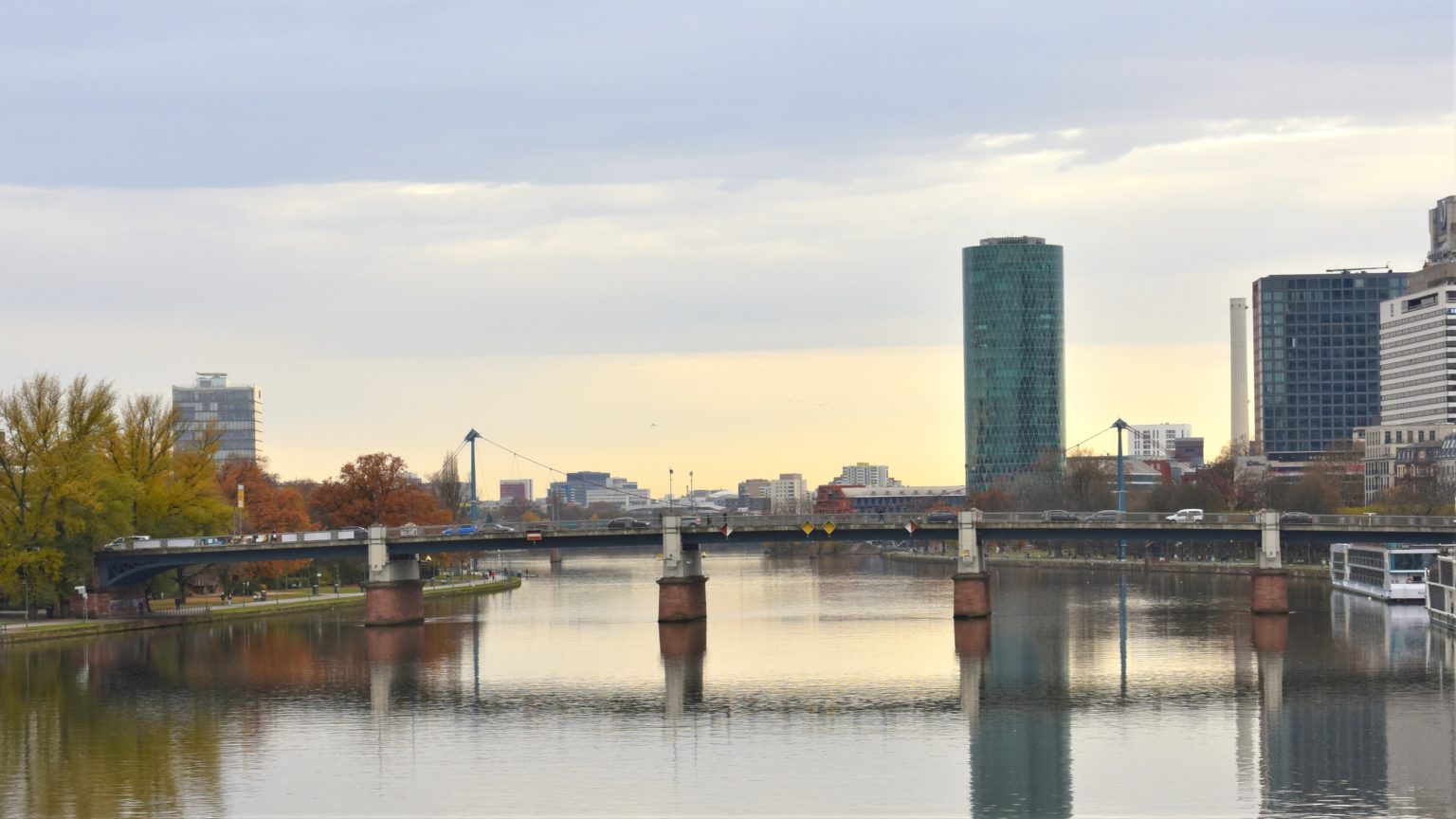 #Untermainbrücke #Frankfurt #Brücke