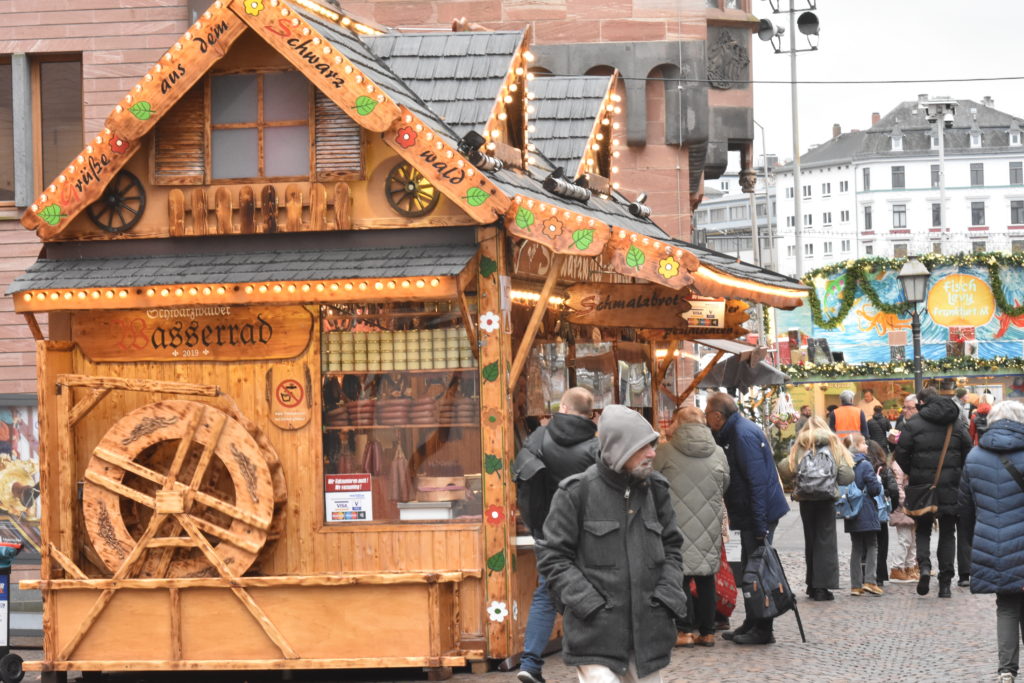 #FrankfurterWeihnachtsmarkt #Römerberg #Altstadt #Wasserrad #Schwarzwald #Paulsplatz