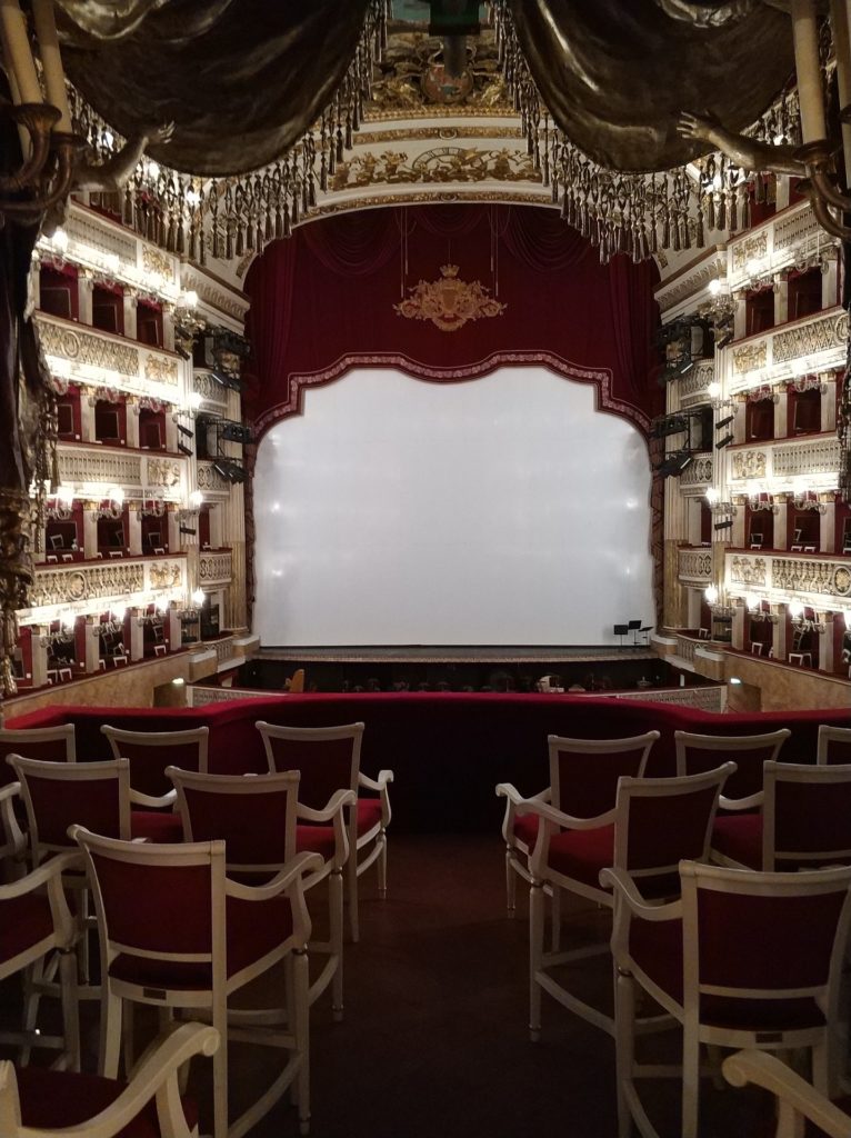 Theateraufführung: Das Fest