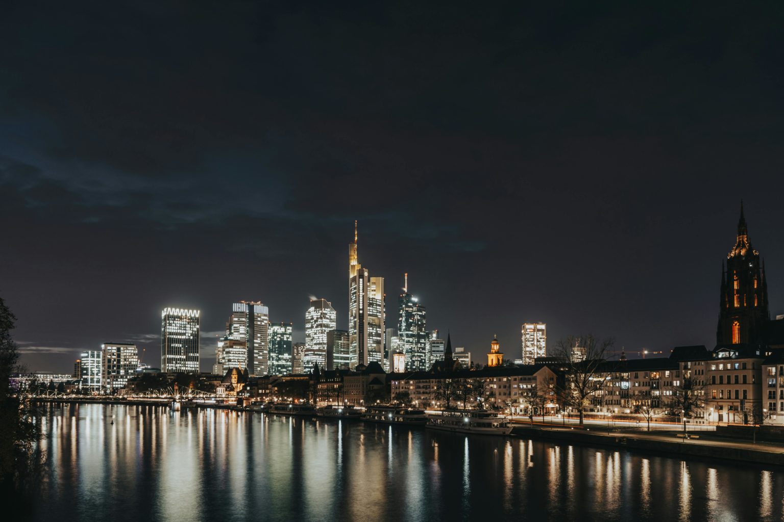 Fotos von Unsplash / Pexels Amla - geldwäschebehörde