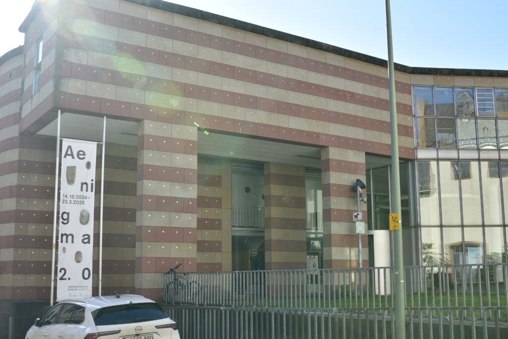 #Archaeologisches-Museum