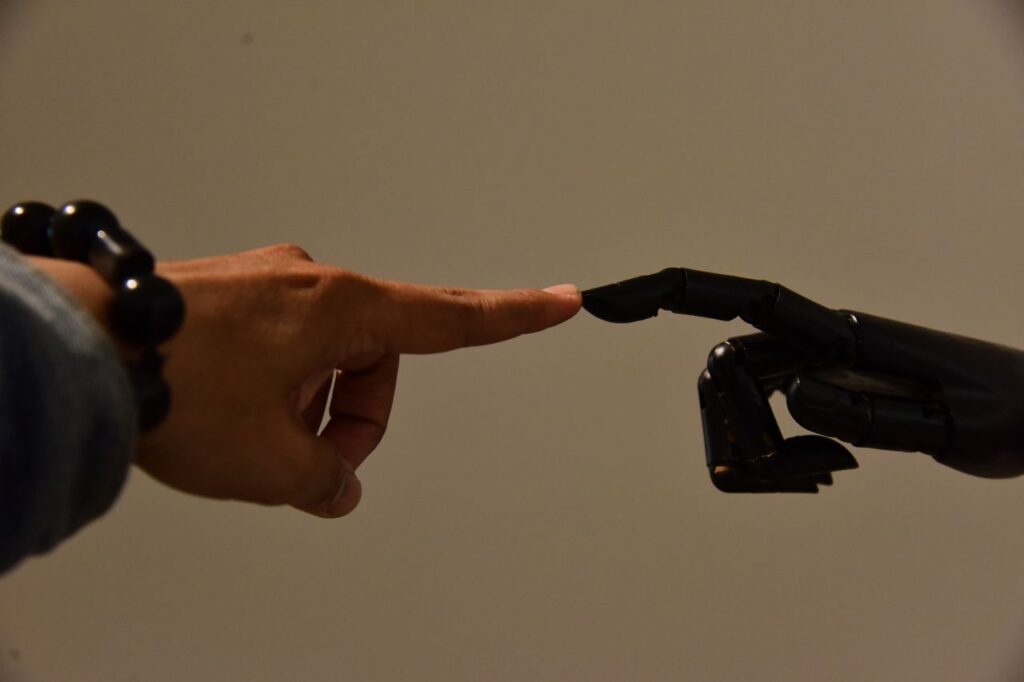 KI, Künstliche Intelligenz, Finger