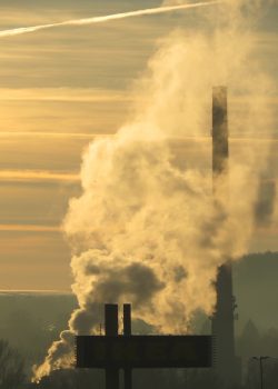 #Industrie #Schornstein #Rauch